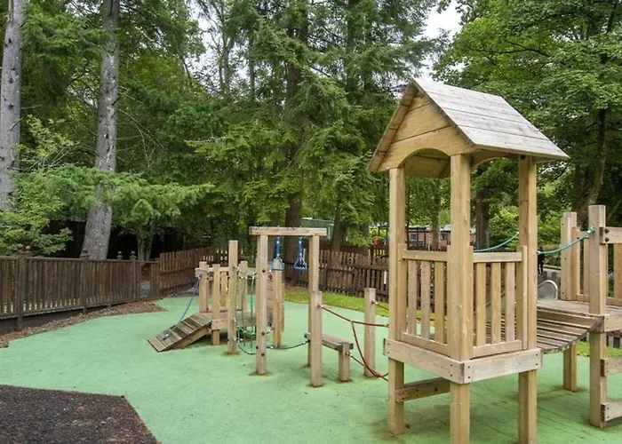 The Luxurious Langdale 6 At Park Dean White Cross Bay, *